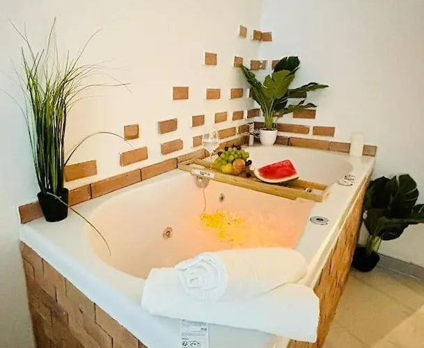 Studio Love Jacuzzi