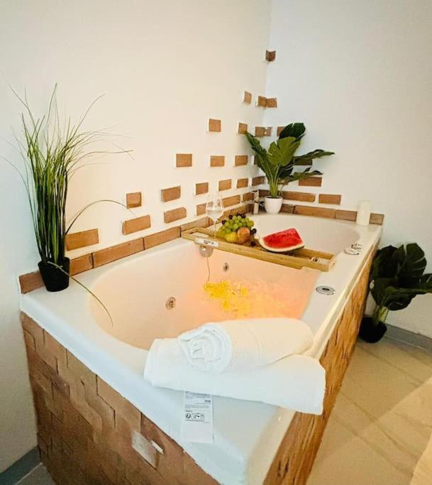 Apartment Jacuzzi *