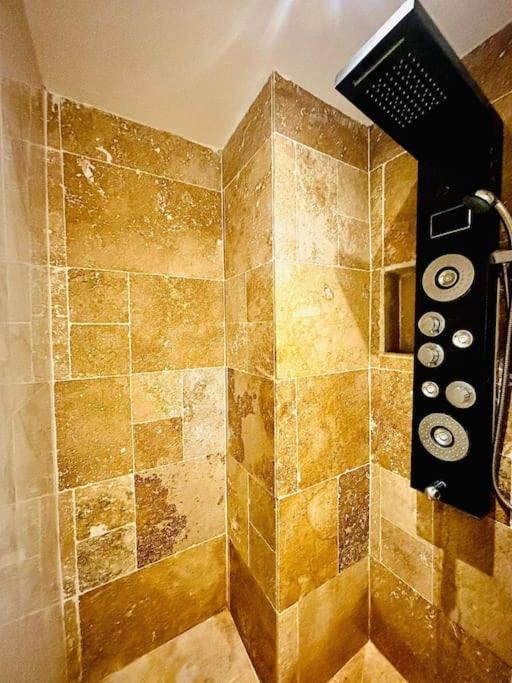Jacuzzi Apartment Marseille