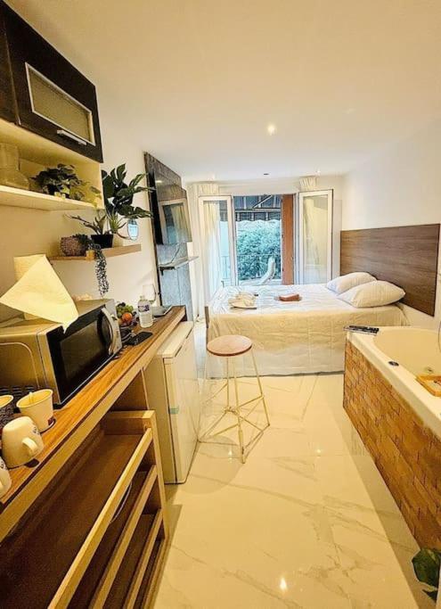 Jacuzzi Apartment